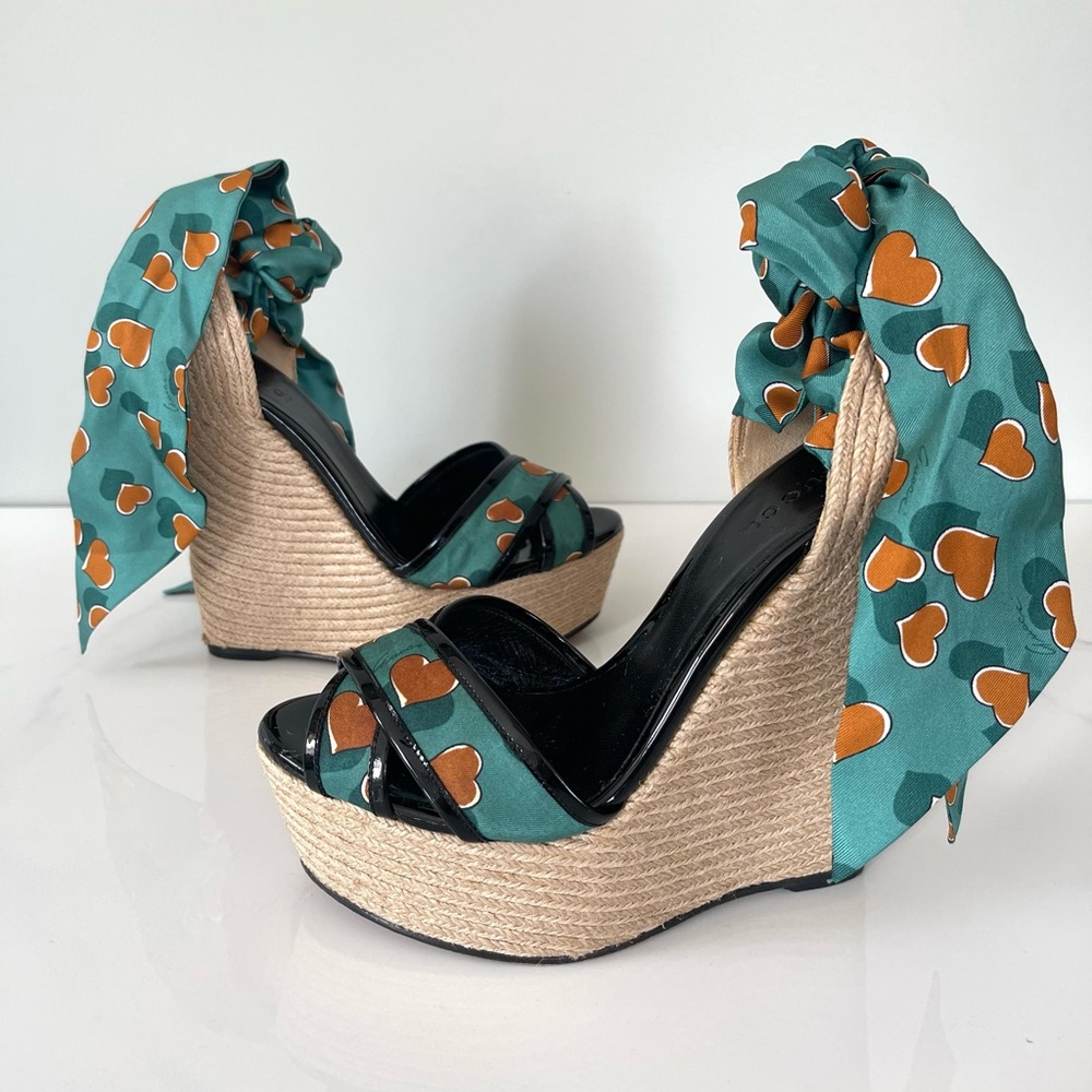 AUTHENTIC GUCCI RUNWAY WEDGE SANDALS - Picture 10 of 17